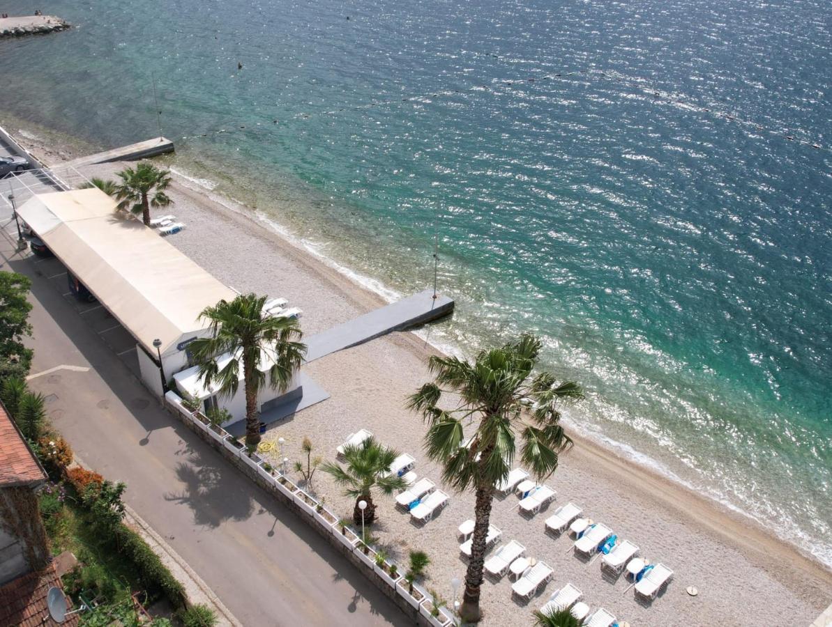 Hotel Azzurro Herceg Novi Exterior photo